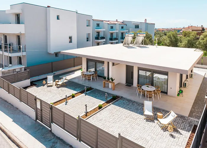 Olivio 4 Seasons Vila *