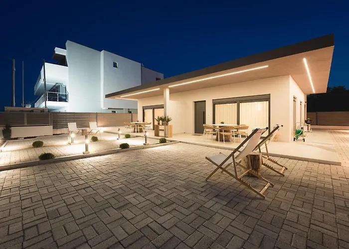 Olivio 4 Seasons Vila *